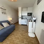 Lumineux Face Avec Separee, Parking Prive, A 30m De La - - Fr-1-338-527 Apartment