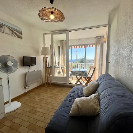 Lumineux Face Avec Separee, Parking Prive, A 30m De La - - Fr-1-338-527 * Sete